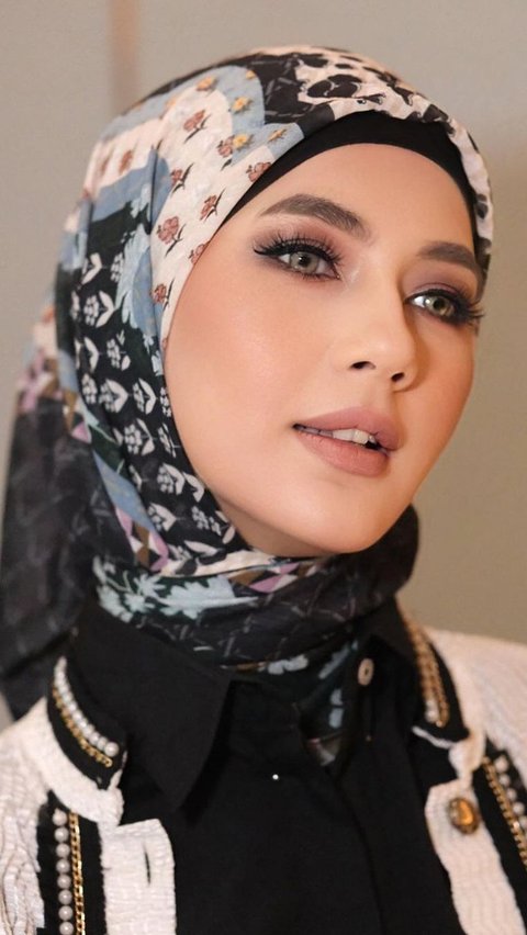 Floral Patterned Hijab