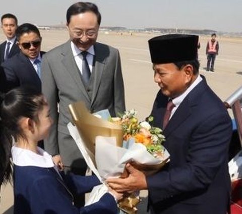 Momen Manis Prabowo Disambut Gadis Kecil di China, Reaksi Menhan Curi Perhatian