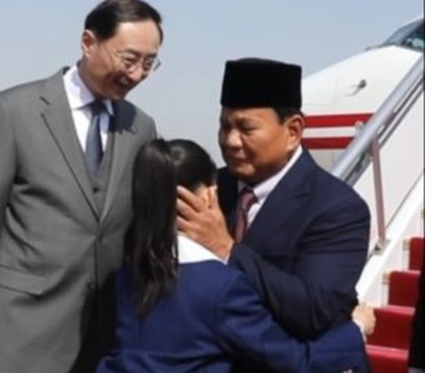 Momen Manis Prabowo Disambut Gadis Kecil di China, Reaksi Menhan Curi Perhatian