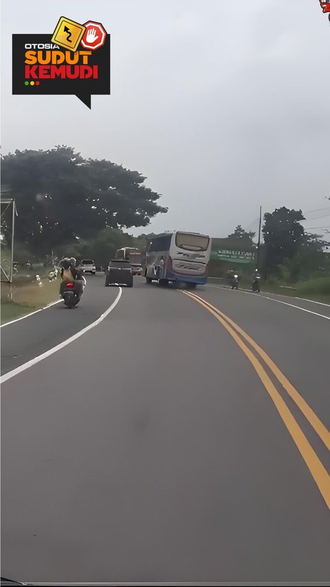 Aksi Sopir Bus Ugal-ugalan Di Jalan Nyaris Senggol Sana-sini, Bisa Kena ...