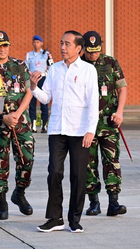 Presiden Jokowi Turun Tangan Terlibat Tangani Ledakan Gudang Amunisi TNI