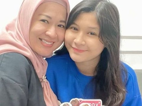 Potret Kebersamaan Okie Agustina dan Putrinya Nasha Anaya, Disebut Bak Kakak Adik