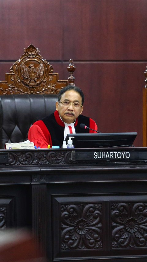 Hakim MK Panggil Sri Mulyani Hingga Airlangga, Kubu AMIN-Prabowo Dilarang Bertanya!