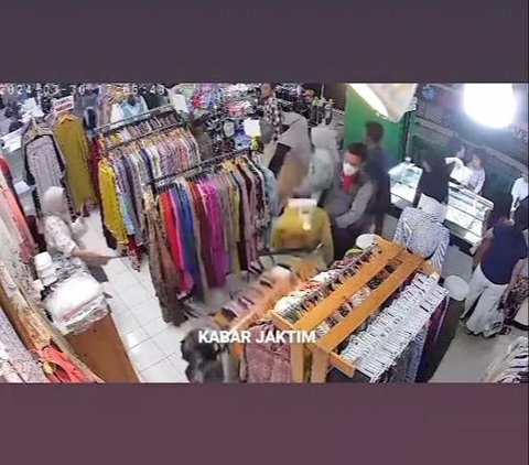 Man Uses Old Trick to Drop Clothes Rack to Steal Store Guard's Phone, Sends Voice Message with Classic Excuse