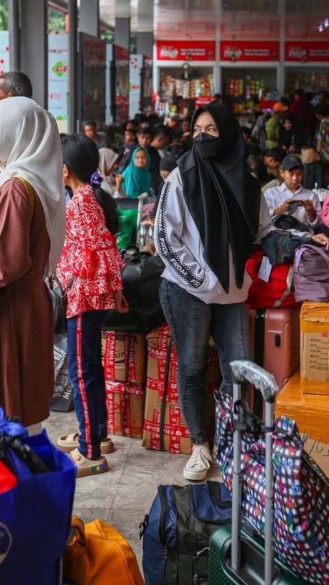 Prediksi tersebut mendapat respon masyarakat. Mereka mulai melakukan mudik awal untuk menghindari macet. Foto: Liputan6.com / Angga Yuniar