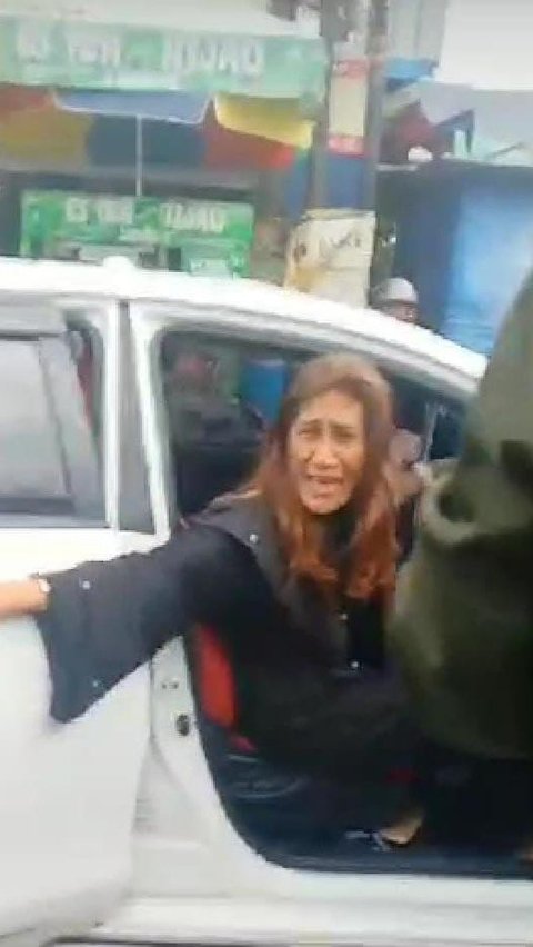 Berambut Pirang, Ini Tampang Wanita Bermobil yang Bunuh Pemilik Butik di Tangerang
