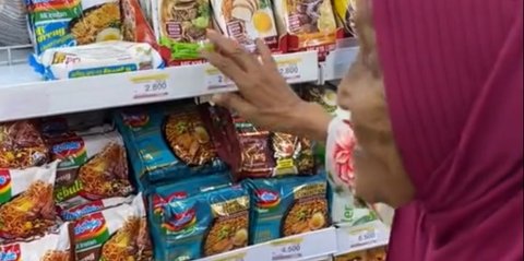 Beli Obat Maag untuk Tahan Lapar, Aksi Pria Bantu Nenek di Minimarket  Ini Tuai Haru