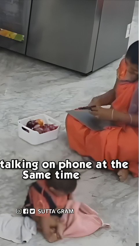 Frustrating! Too Engrossed in Chatting on the Phone, Mother Accidentally Puts Child in the Refrigerator, Only Realizes When Husband Asks About the Little One