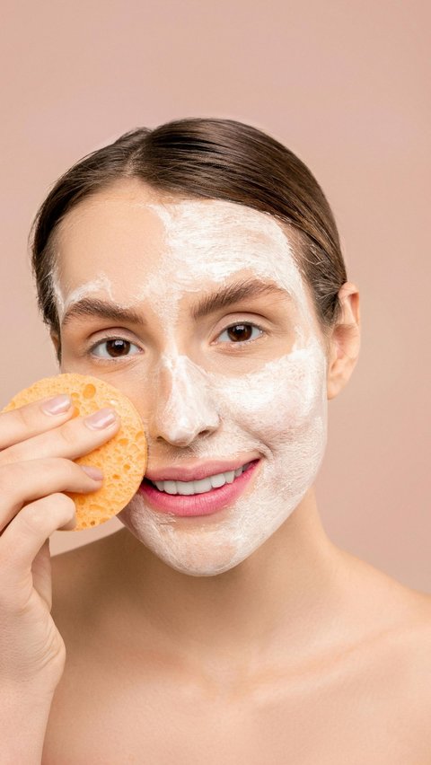 <b>Pilih Facial Wash dengan pH 4,7-5,7</b><br>