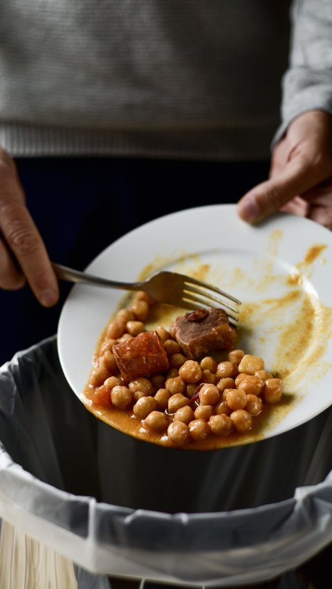 125 Juta Orang Kelaparan Akibat Kebiasaan Buang Makanan di Indonesia, Apa Dampaknya Bagi Ekonomi dan Lingkungan?