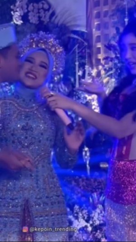 Sing Along with the Bride, Tiara Andini's Expression Instantly Changes When the Bride Does This