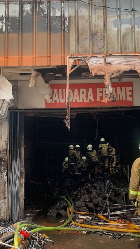 Fakta-Fakta Kebakaran Toko Bingkai di Mampang Prapatan Tewaskan 7 Orang, Korban Terjebak di Lantai Atas