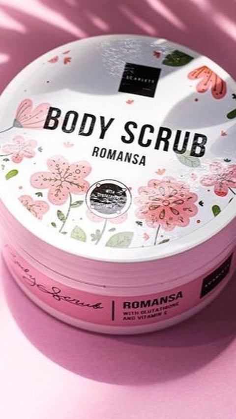 1. Scarlett Whitening Body Scrub<br>