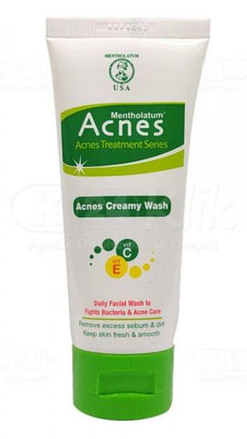 6. Acnes Creamy Wash