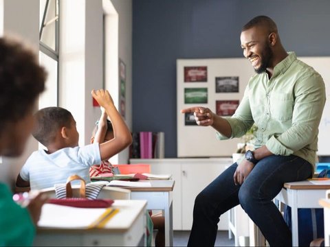 40 Pantun Anak Sekolah yang Lucu, Menghibur Penuh Keceriaan