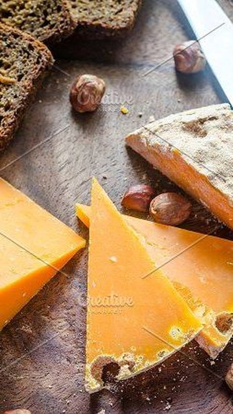 Making Milbenkase Cheese