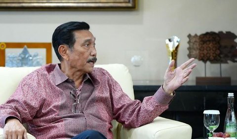 “Saya yakin pada periode pemerintahan selanjutnya, Indonesia akan menjamin keberlanjutan kebijakan Presiden Joko Widodo dan meneruskan persahabatan yang kuat dan kerja sama yang konstruktif antara Indonesia dan Tiongkok,” 