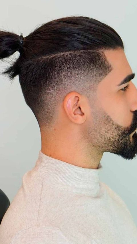 Inspirasi gaya rambut pria paling baru di 2024, jangan sampai salah pilih.