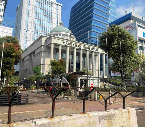 Jelang Putusan MK Jalan Medan Merdeka Barat Ditutup, Berikut Rute Pengalihan Arusnya