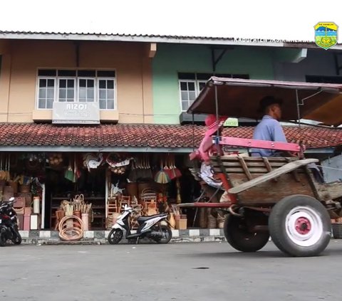 Berburu Aneka Kerajinan Tangan Khas Tasikmalaya, Bertahan Sejak Abad ke-20