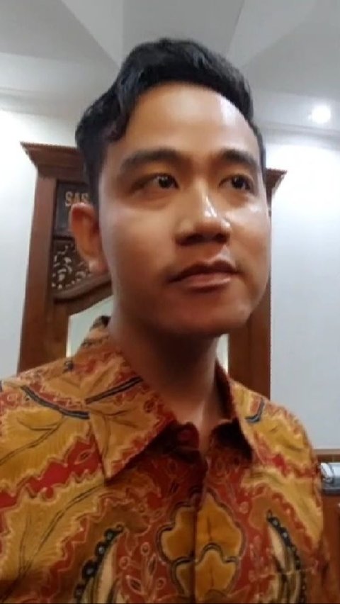 Tak Hadiri Sidang Putusan Sengketa Pilpres, Gibran Ngantor di Balai Kota Solo