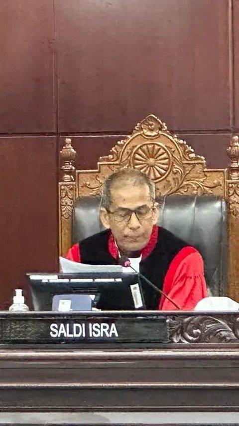 Hakim Saldi Isra Keras MK Bukan 'Keranjang Sampah' Tumpuan Penyelesaian Pemilu<br>
