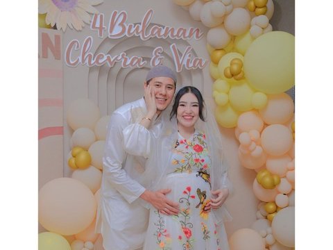 Foto-foto Terbaru Pedangdut Via Vallen dengan Perut Makin Membesar di Kehamilan Anak Pertama, Disebut 'Bumil Cantik' oleh Netizen
