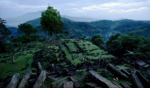 <b>Gunung Padang Megalithic Site</b><br>