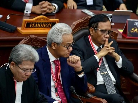 Different Reactions from Kubu 01 and 03 in Responding to the Constitutional Court's Decision: Anies Asks for Time, Mahfud Accepts Gracefully