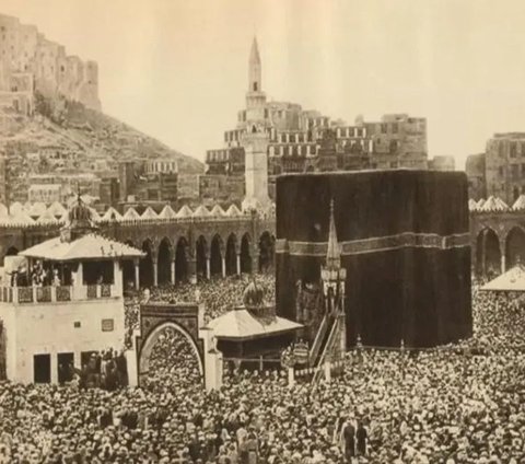 The First Photographer to Capture a Photo of the Kaaba 1.5 Centuries Ago, Recorded in History