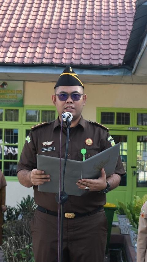 Jaksa Masuk Sekolah, Kejari Bireuen Ajarkan Materi UU ITE