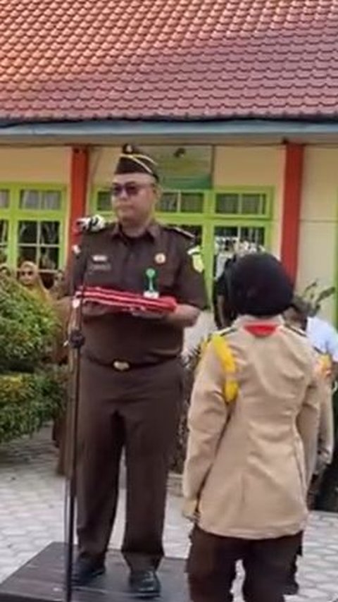 Jaksa Masuk Sekolah, Kejari Bireuen Ajarkan Materi UU ITE