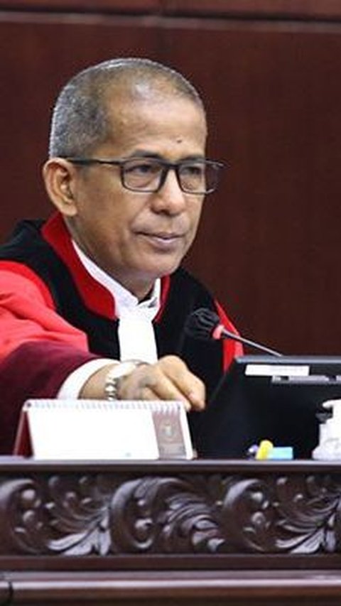 Profil 3 Hakim MK Dissenting Opinion Putusan Tolak Gugatan Sengketa Pilpres 2024 Anies dan Ganjar, Semuanya Senior