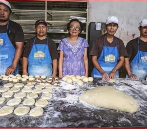 Mengunjungi Toko Roti Tertua di Indonesia, Jadi Inspirasi Film 