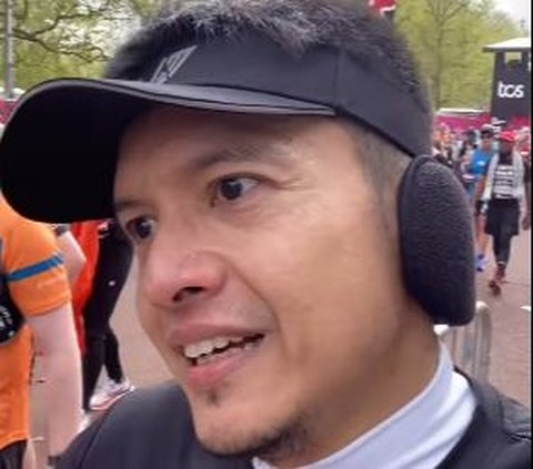 Mereka berhasil menyelesaikan London Marathon hingga ke garis finish.