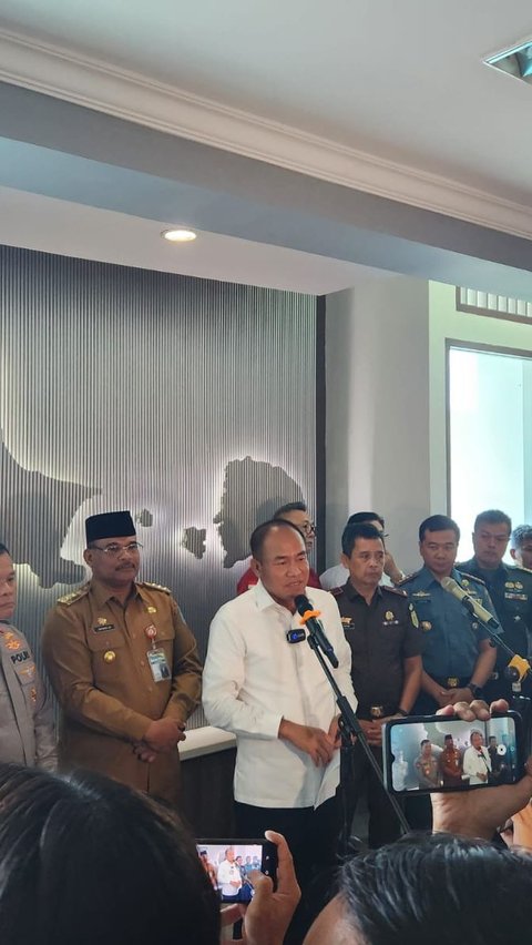 <i>Kepala Badan Pemulihan Aset Amir Yanto dalam rapat koordinasi Tata Kelola Benda Sitaan kasus timah</i>