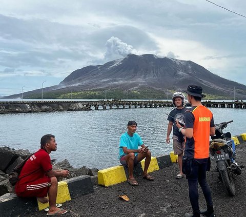 Emisi Gas Gunung Ruang Tidak Sebabkan Hujan Asam, Ini Penjelasan BRIN