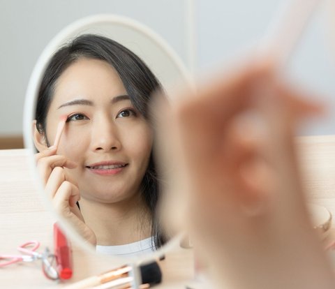 Trik Coba Tester Makeup Biar Lebih Higienis