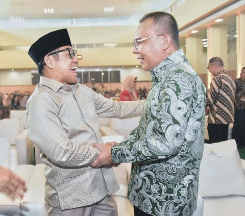 Meskipun dirinya sempat bertemu dan berfoto bersama dengan Ketua Harian Partai Gerindra, Sufmi Dasco Ahmad pada beberapa waktu lalu.
