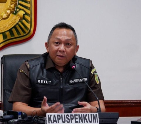 Kejagung Periksa 3 Saksi Terkait Korupsi Impor Gula PT SMIP