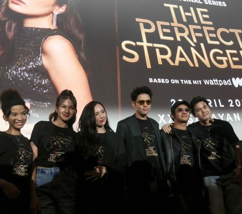 FOTO: Vidio Tayangkan Maxime Bouttier dan Beby Tsabina Beradu Akting di Series The Perfect Stranger