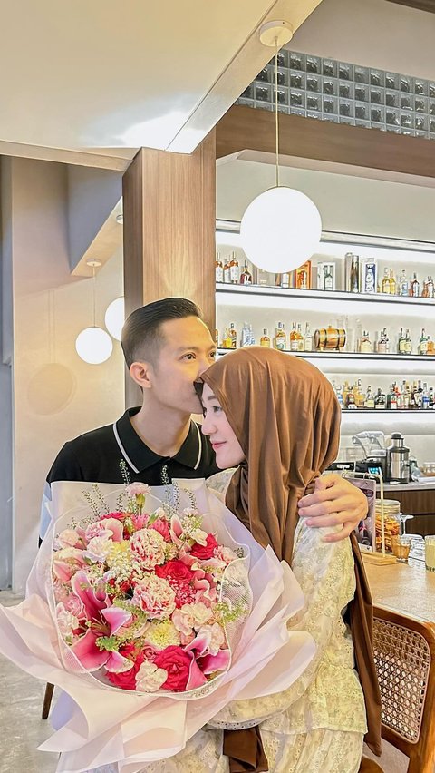 Foto-foto Larissa Chou Dapat Kejutan Romantis dari Sang Suami saat Momen Ultah ke-28, Bikin Baper!