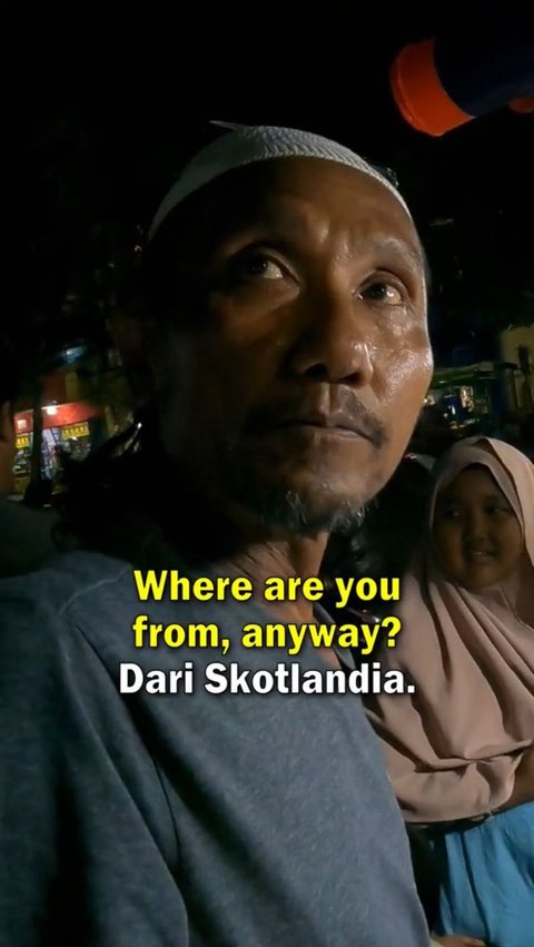Viral Bule Beli Nasi Bebek di Surabaya, Aksi Penjual Pandai Berbahasa Inggris Ini Tuai Pujian