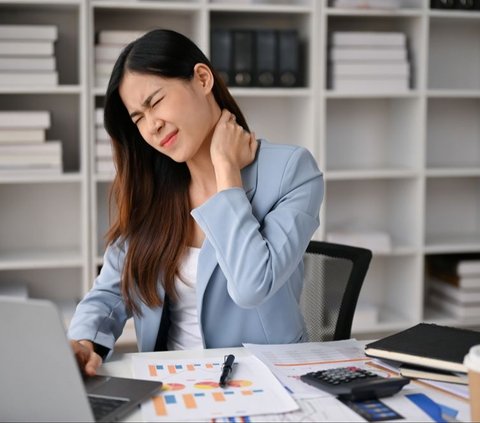 4 Reasons Why the Neck Often Feels Stiff, Not Always Because of High Cholesterol
