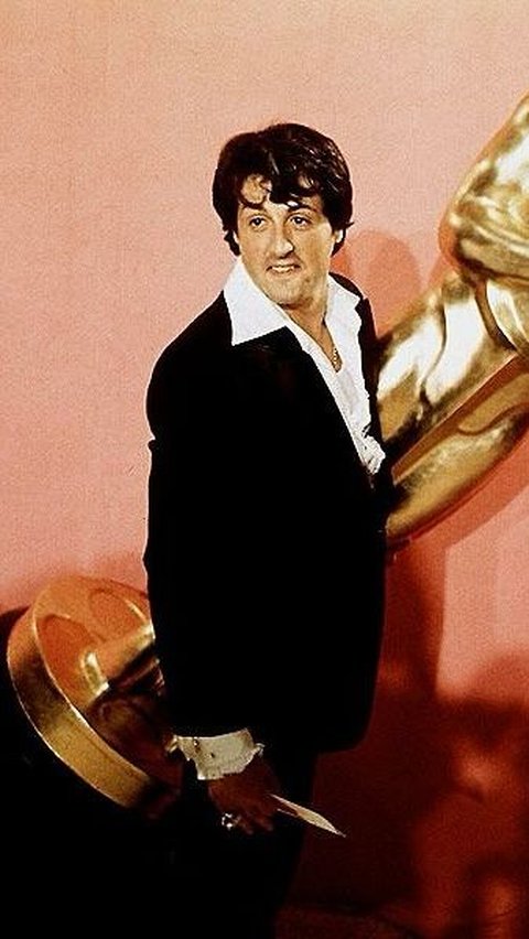 Selain Karier film yang Luas, Stallone Merupakan Seorang Seniman Ulung