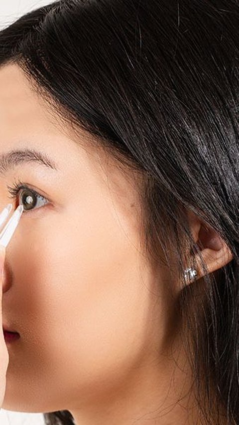 <b>Bolehkah Tidur Menggunakan Softlens? Ini Penjelasan Dokter Ahli</b>