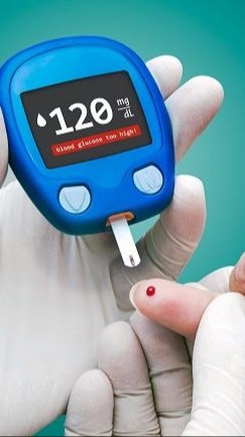 Ilustrasi Pemeriksaan Gula Darah (Sumber: alodokter.com)