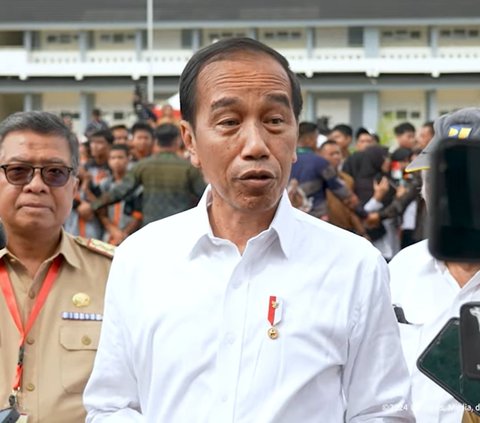 Jokowi Dikabarkan Beri Satyalancana untuk Gibran dan Bobby di Surabaya Besok, Begini Penjelasan Istana