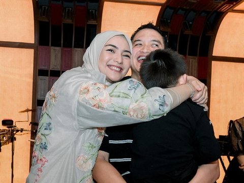 Momen Rezky Aditya Beri Surprise Ultah untuk Sang Istri, Citra Kirana Sampai Terkejut Diberi kado Gelang Berlian