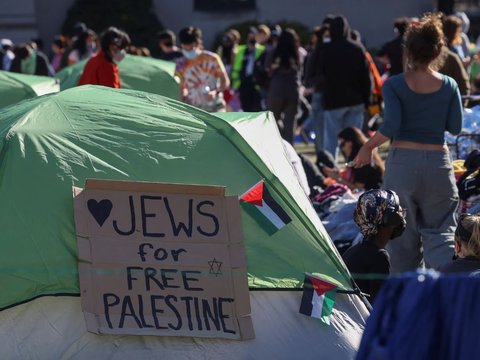 Aksi Solidaritas Palestina Bergema di Kampus-Kampus Elit Amerika, Aparat Bentrok dengan Demonstran
